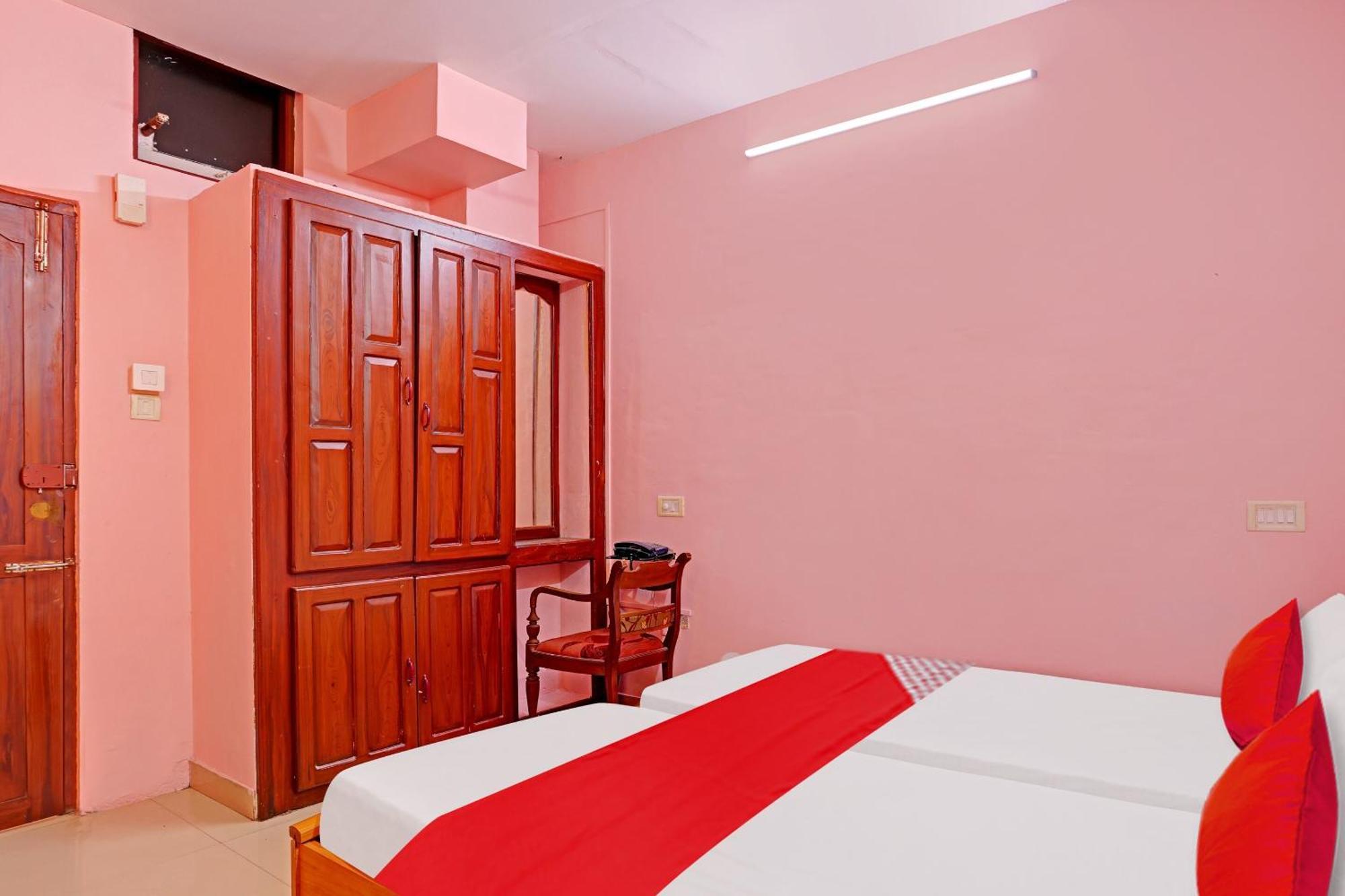 Hotel O Safa Inn Trippapur Exterior foto