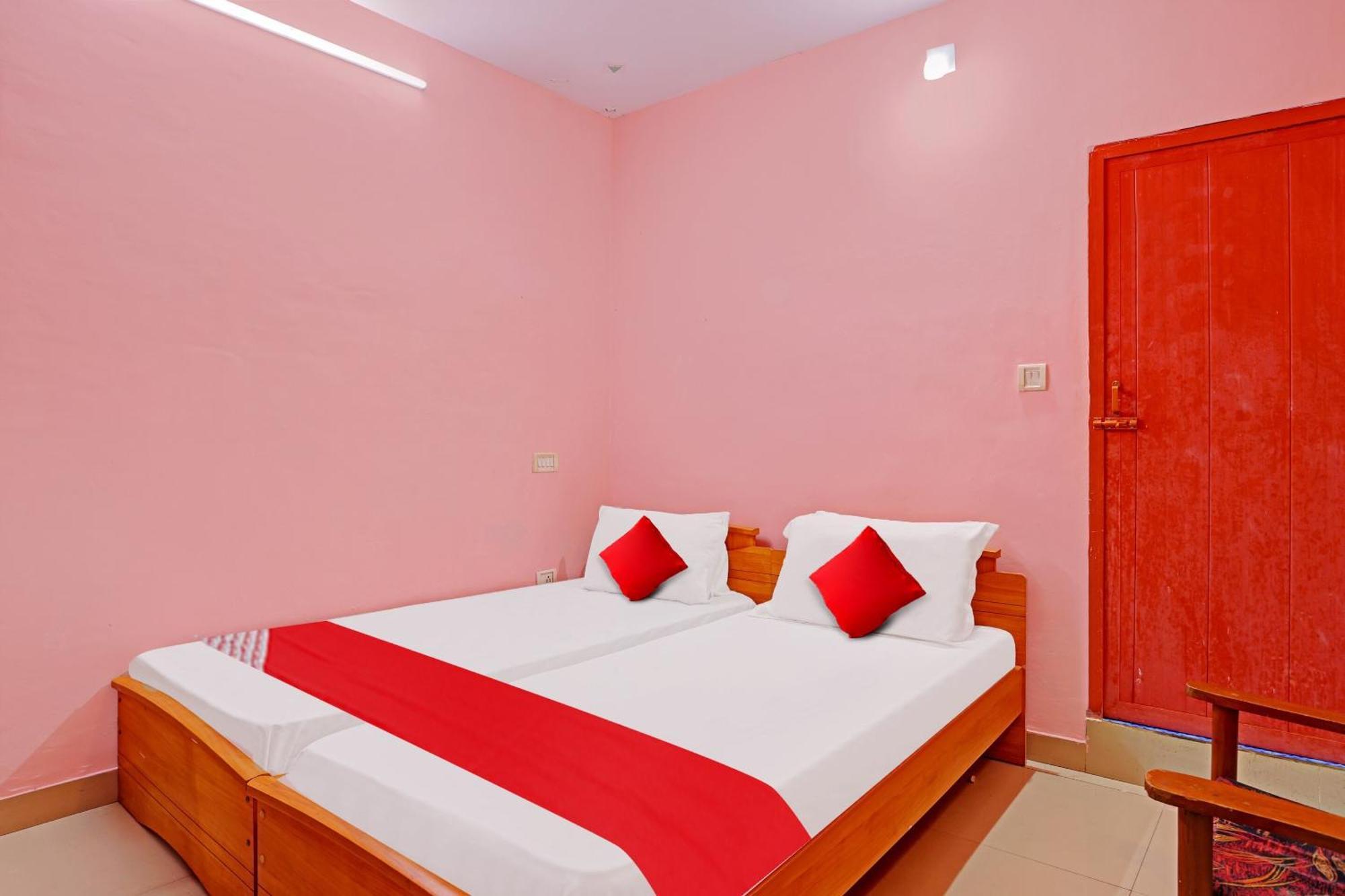 Hotel O Safa Inn Trippapur Exterior foto